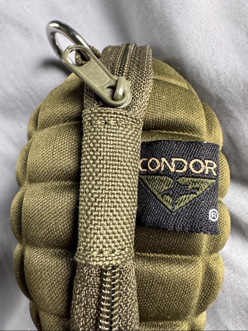 Condor/Streamlight - Grenade Case & Flashlight - Picture 2 of 4